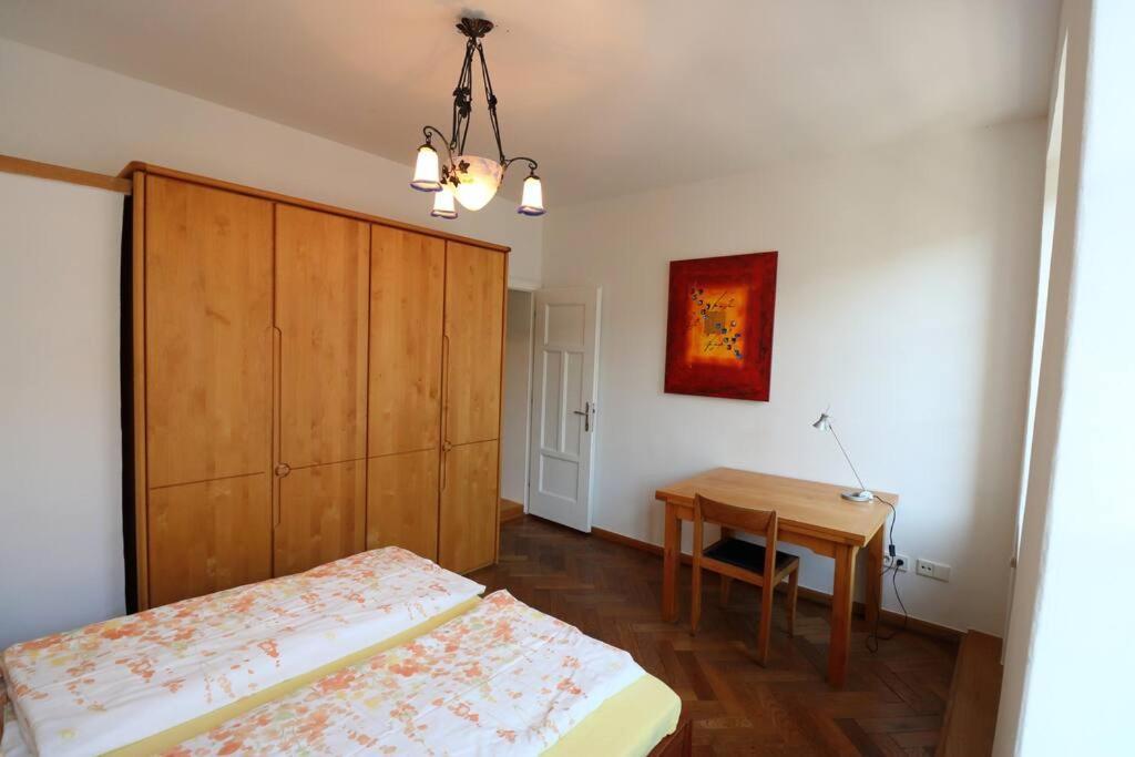 Altbautraum Am Gaertnerplatz 120 M2 * München